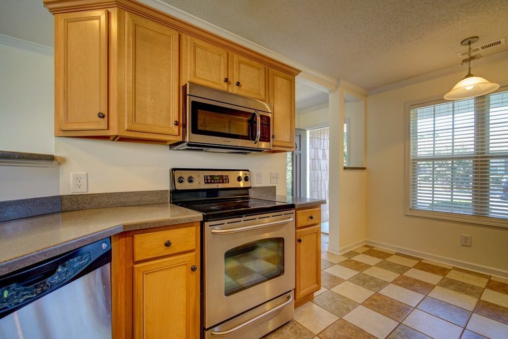 705 W Sago Ct - Photo 6 of 28