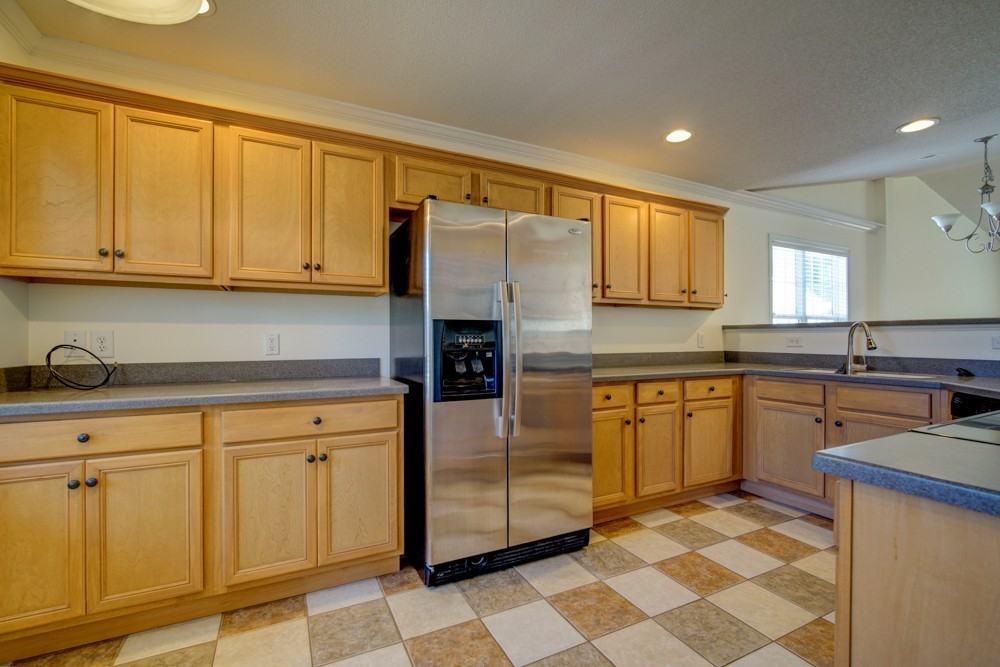 705 W Sago Ct - Photo 7 of 28