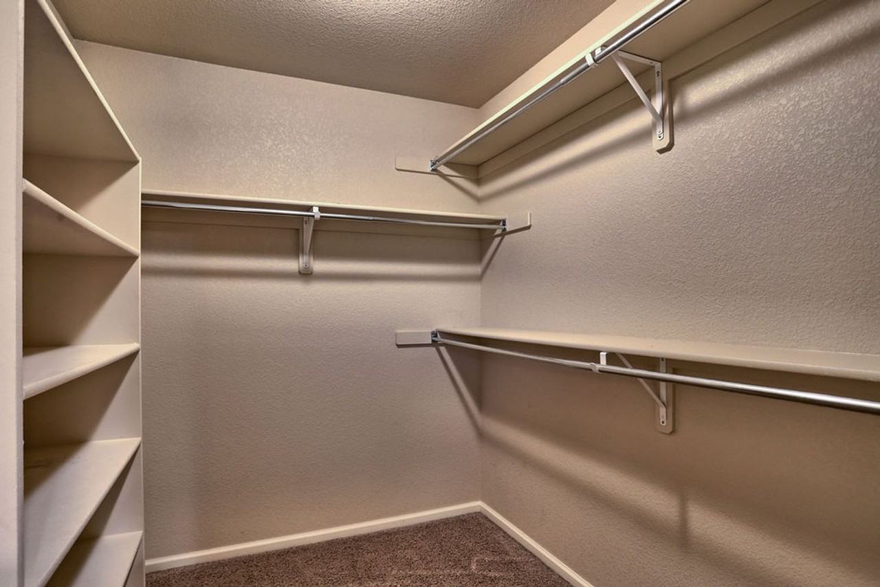 571 Wind River Dr - Photo 7 of 40