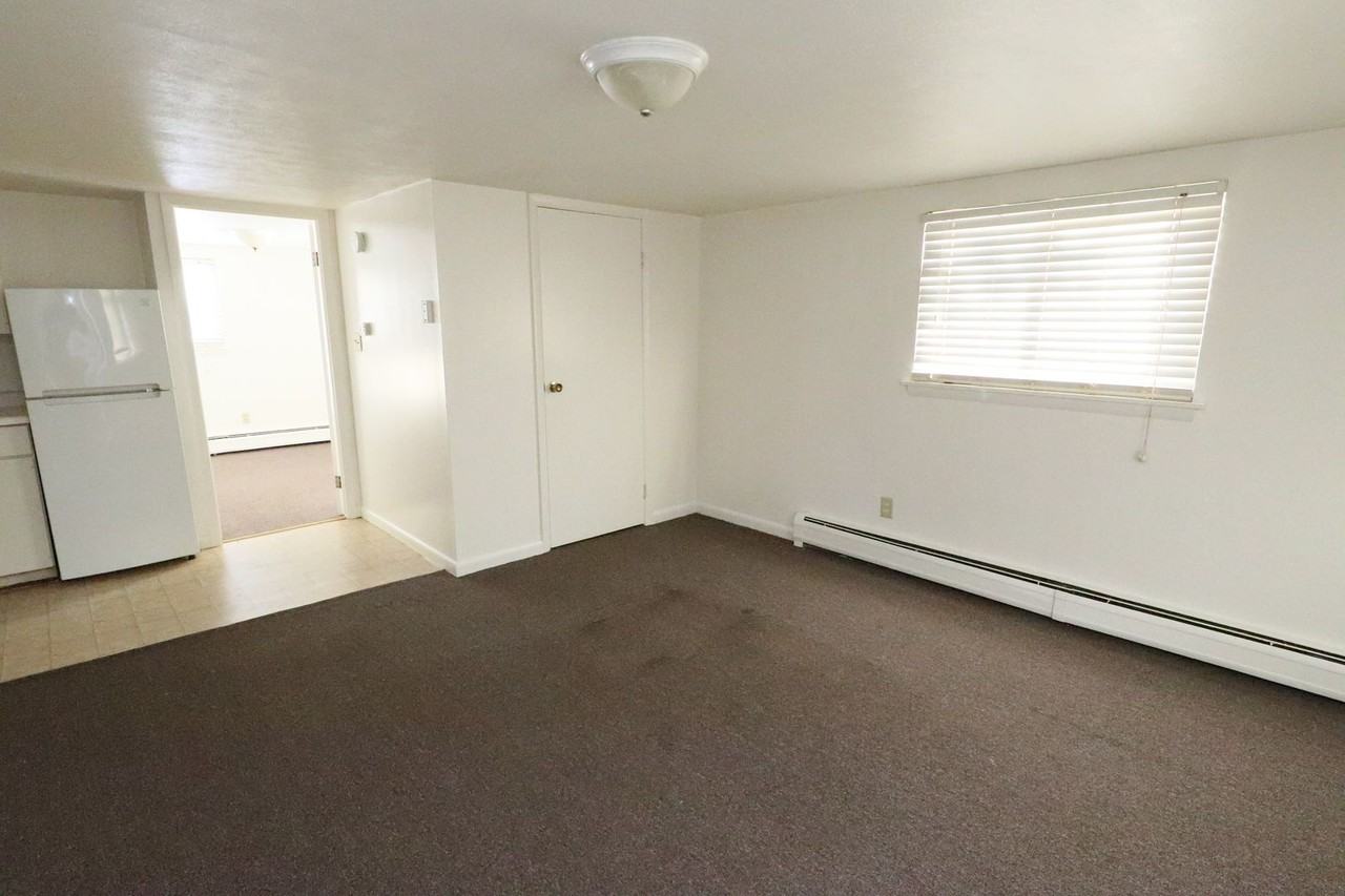 1313 S 9th St #A - Photo 2 of 6