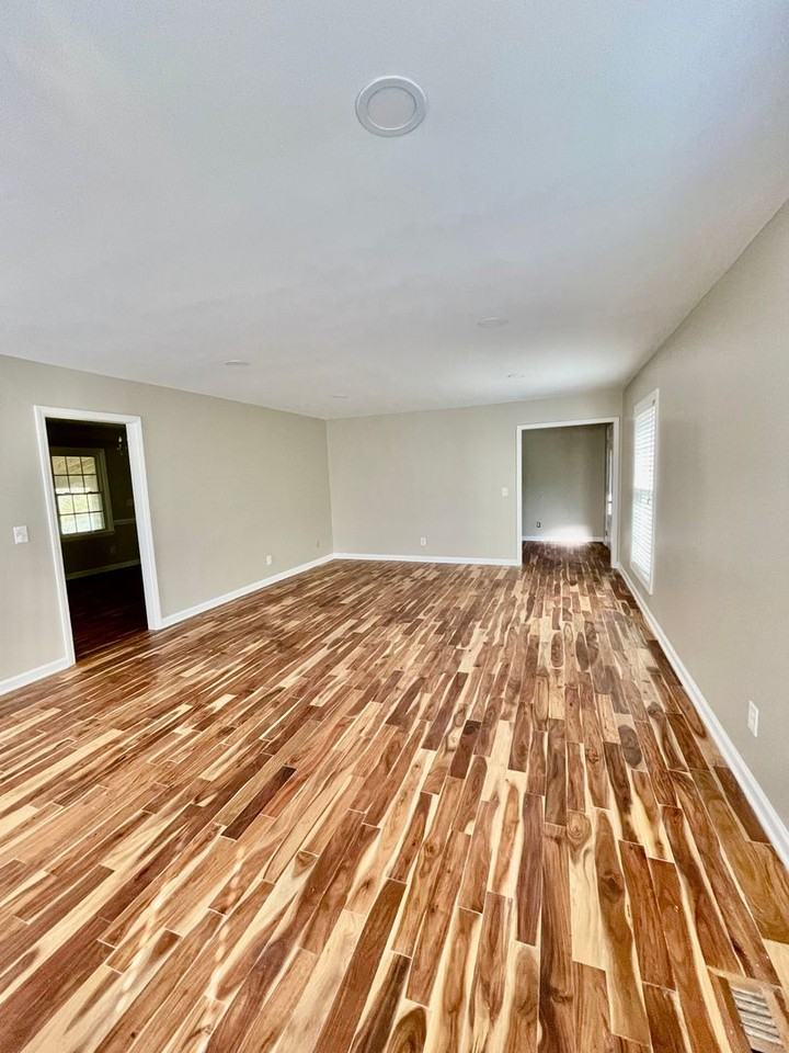 6215 Deep Forest Ln - Photo 6 of 31