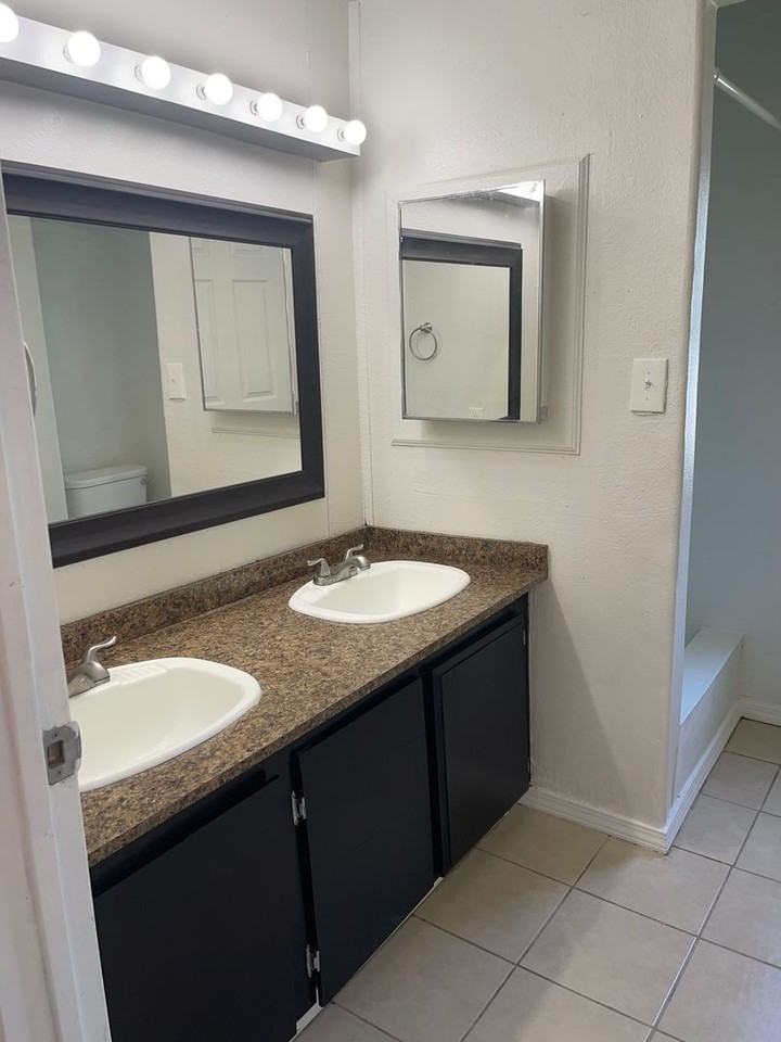 4140 Violet Road - Photo 5 of 28