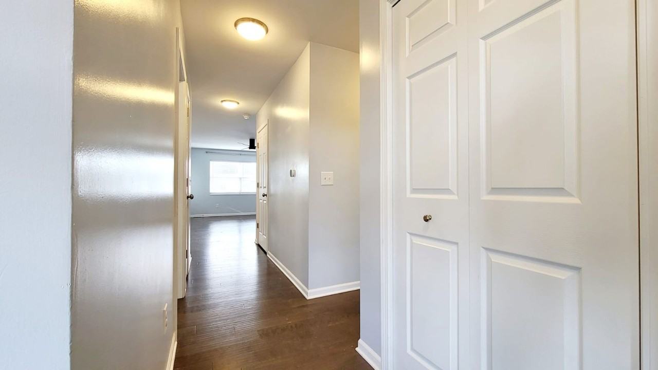 1533 Tall Grass Prairie Dr - Photo 3 of 21