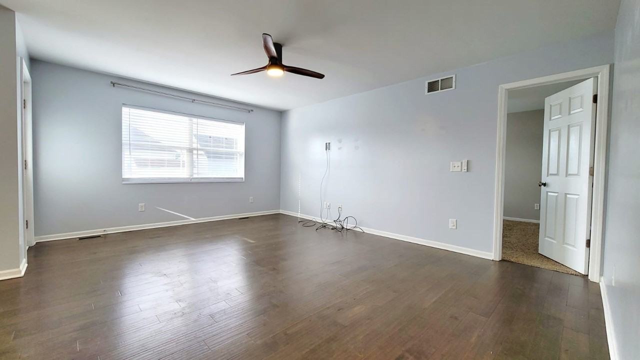 1533 Tall Grass Prairie Dr - Photo 7 of 21