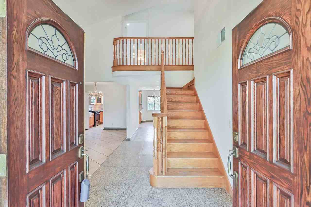6368 Wynne Ave - Photo 3 of 35