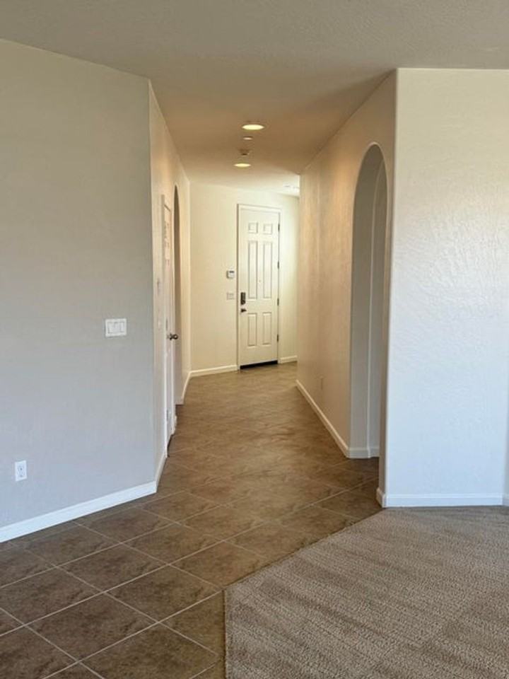 3534 W Harold Ave - Photo 5 of 25