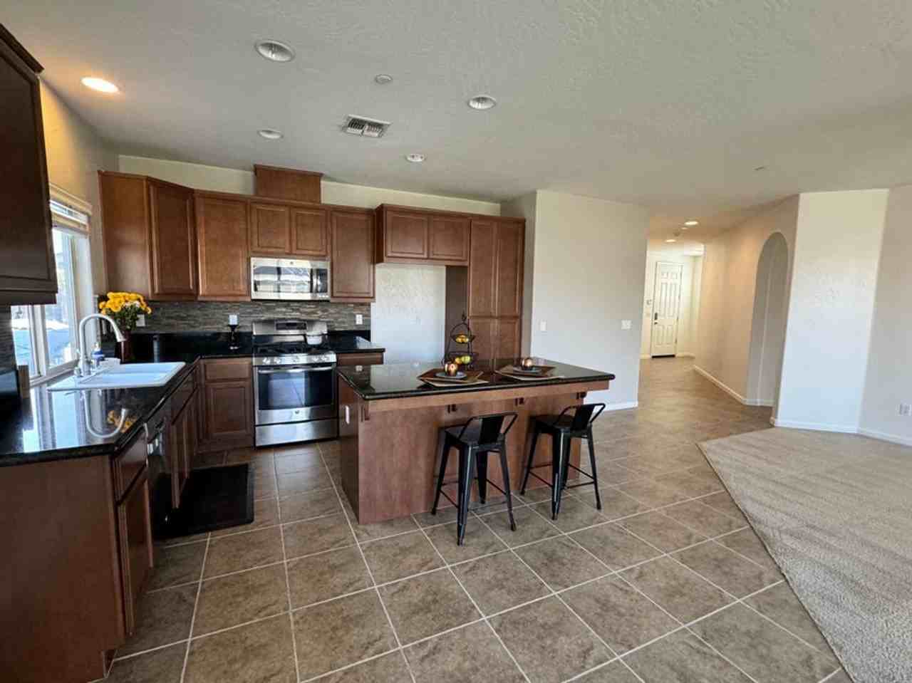 3534 W Harold Ave - Photo 7 of 25