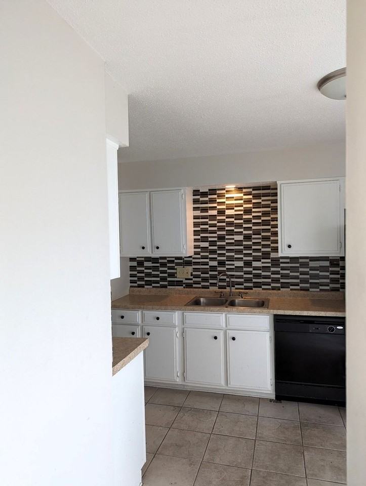 11233 Calico Dr - Photo 2 of 17