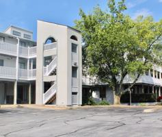 featured image of 3200 Lynnhaven Dr