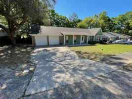 featured image of 4615 Gladstone Dr