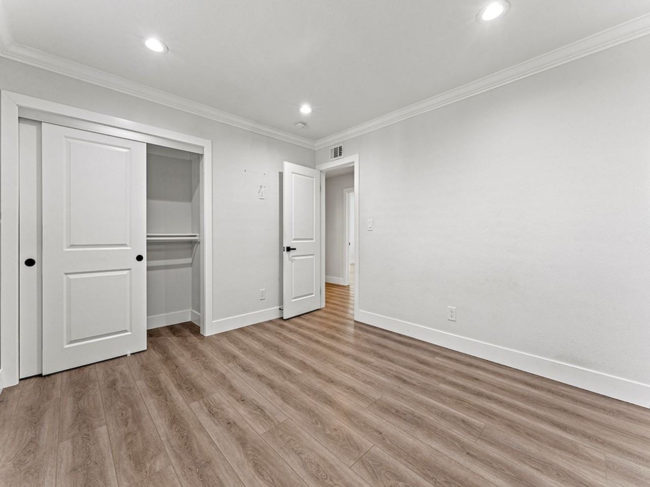 9361 Murline Dr - Photo 6 of 20