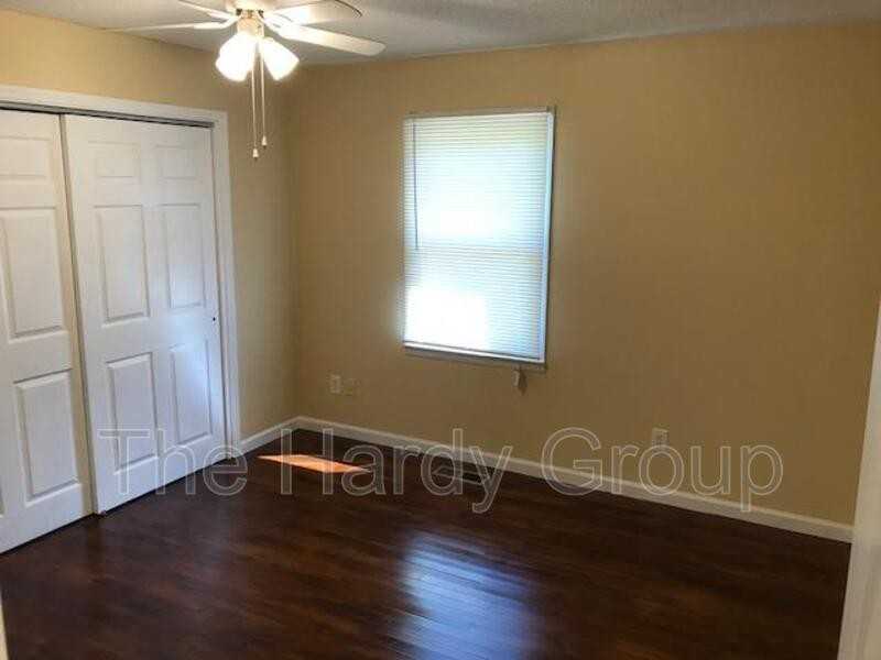 800 800 - Photo 4 of 8