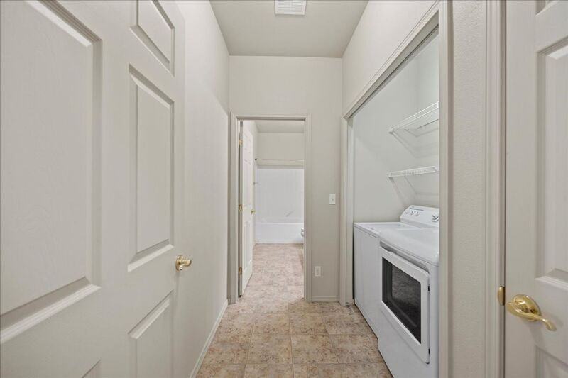 9614 Mia Ln - Photo 4 of 15