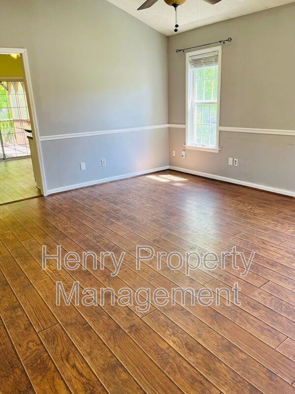 316 Noonday Ct - Photo 2 of 15