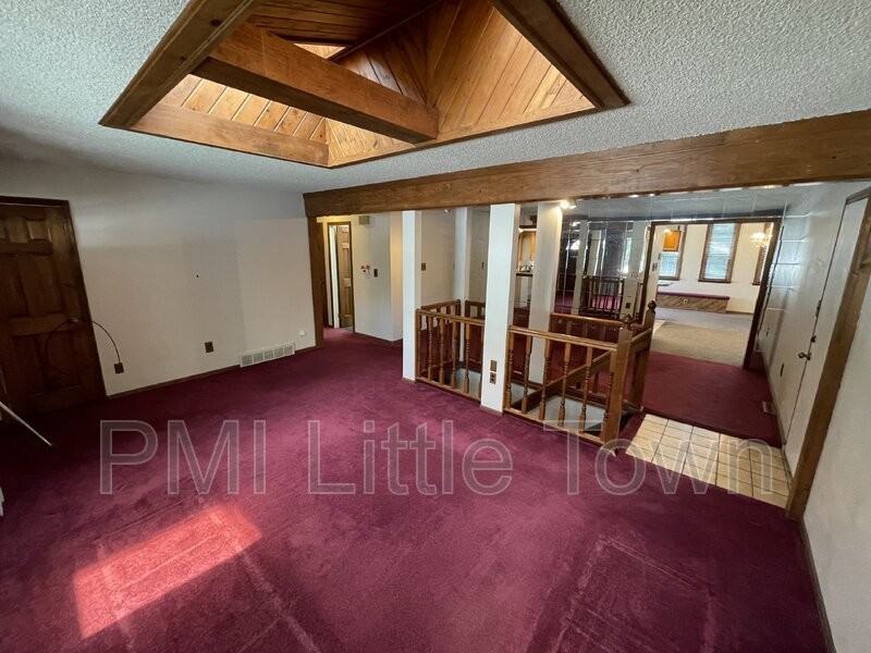7893 Greenwood Blvd - Photo 3 of 21