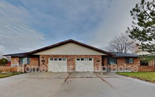 featured image of 7382 W Snohomish St