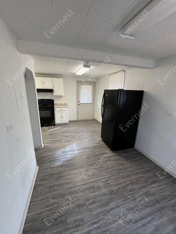 448 Adrian Dr - Photo 3 of 22