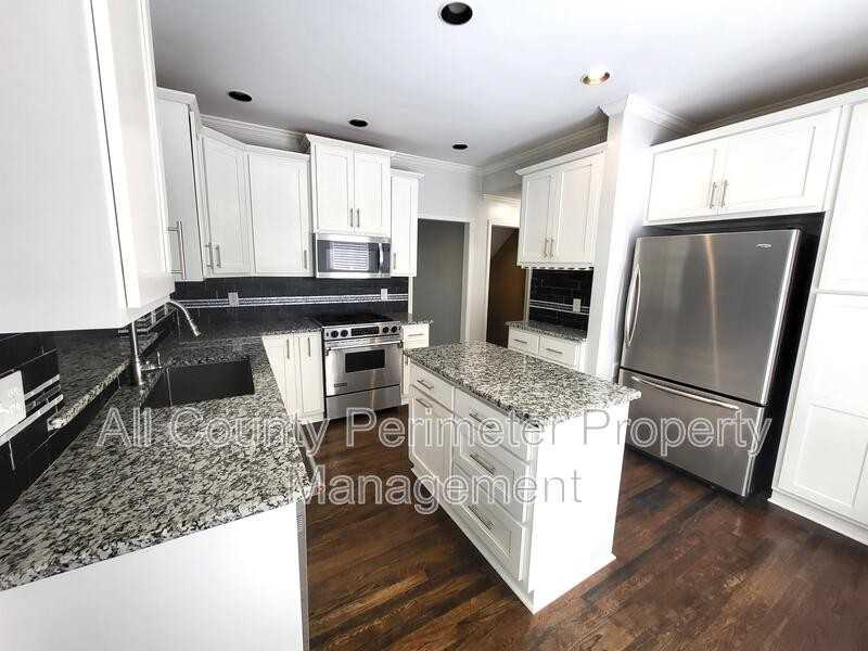 1155 Davis Pl Nw Apt C - Photo 7 of 25