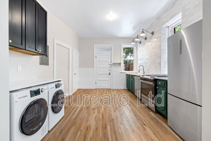 1126 Lafayette St #1 - Photo 4 of 13