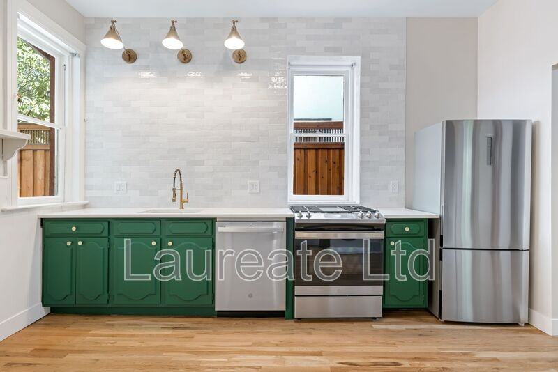 1126 Lafayette St #1 - Photo 5 of 13