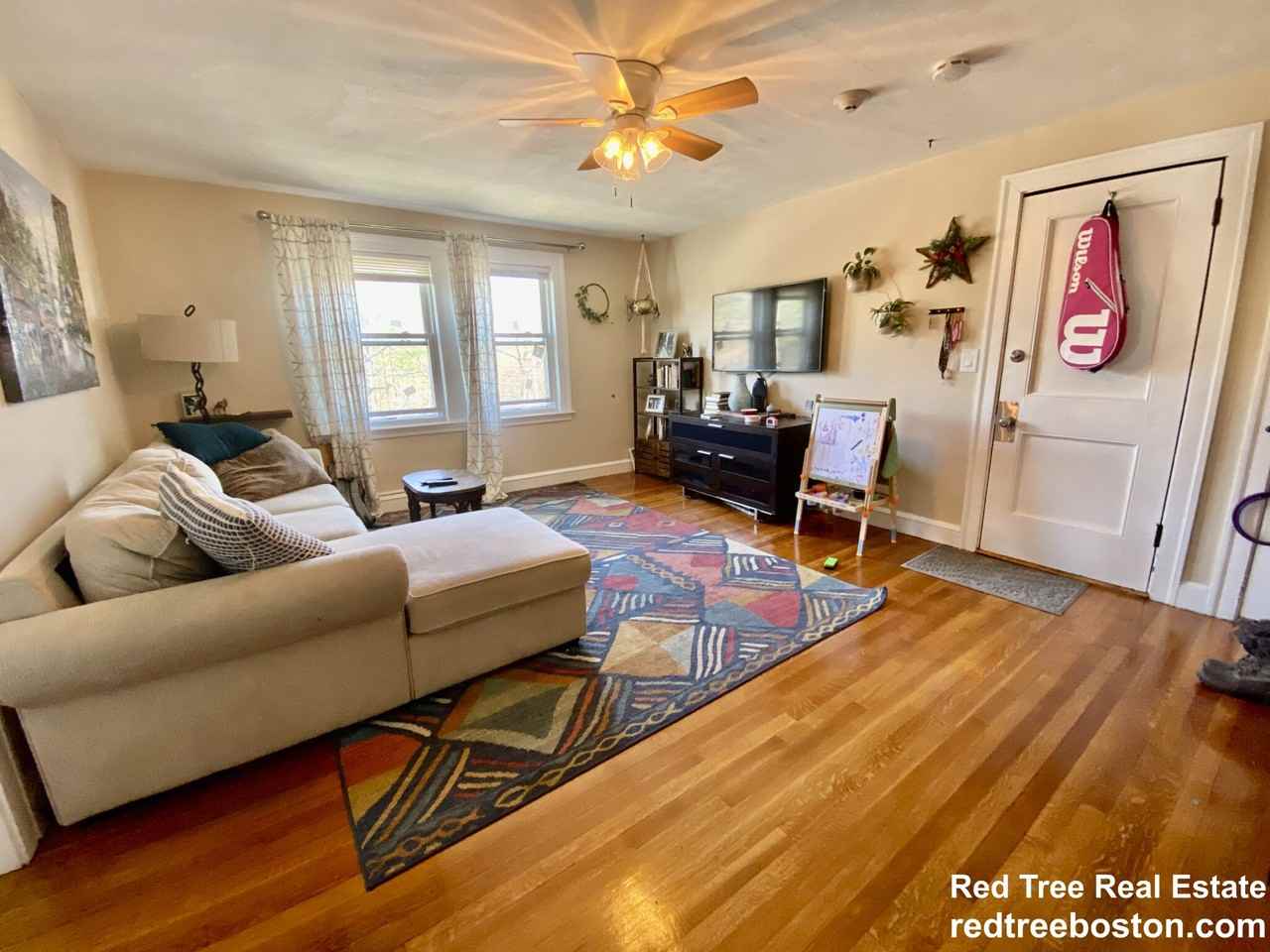 4907 Washington St #3R - Photo 4 of 20