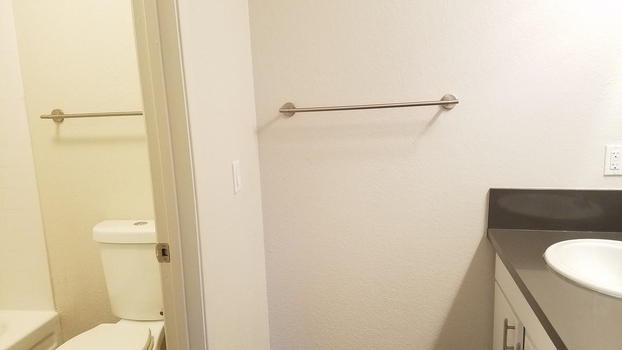 City Park Apartments - Photo 6 of 14