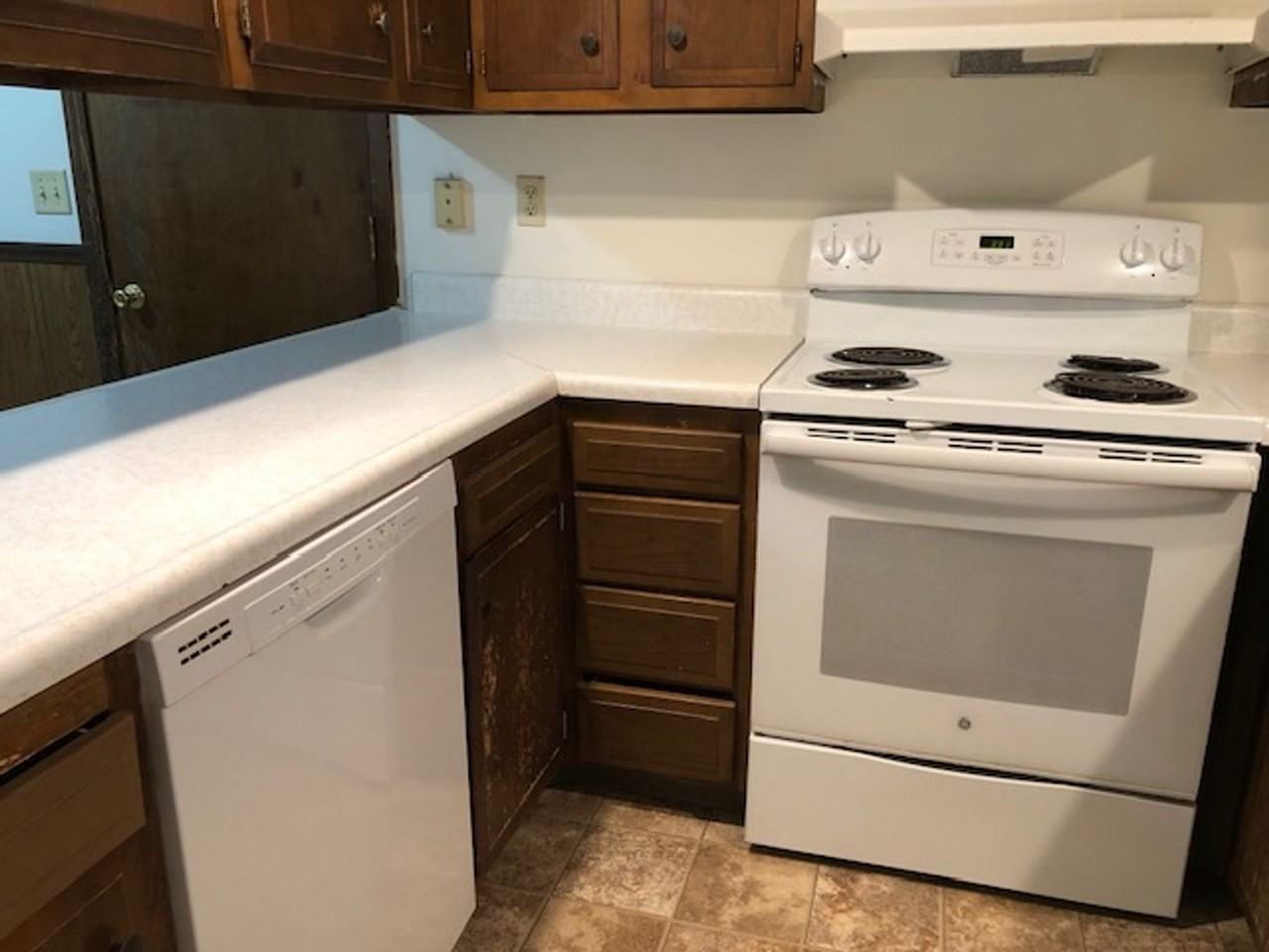 2125 Griffith St - Photo 3 of 6