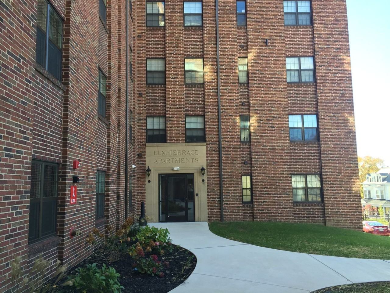 450 Madison Ave - Photo 2 of 40
