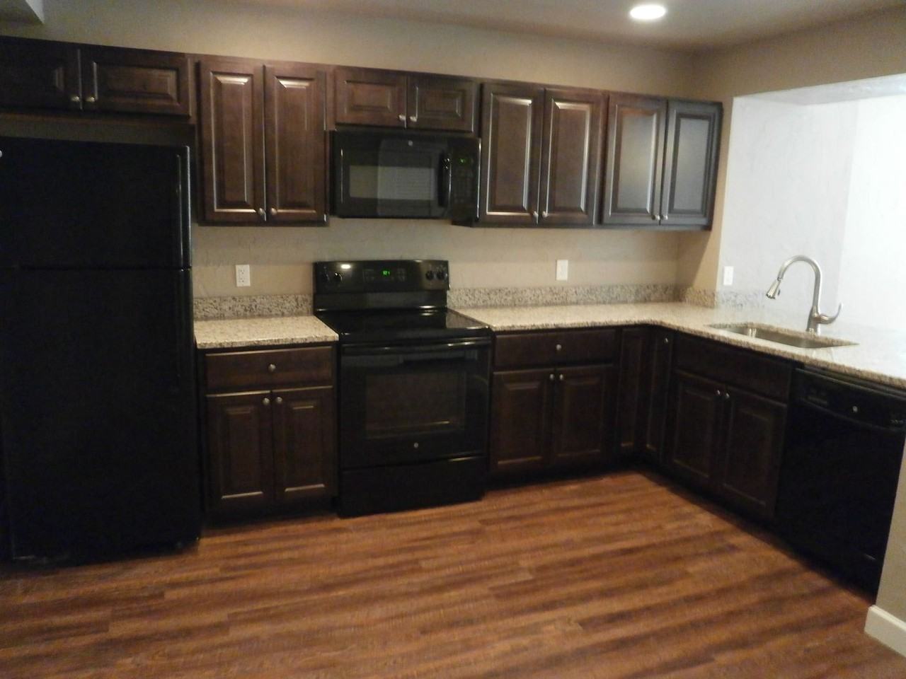 450 Madison Ave - Photo 3 of 40