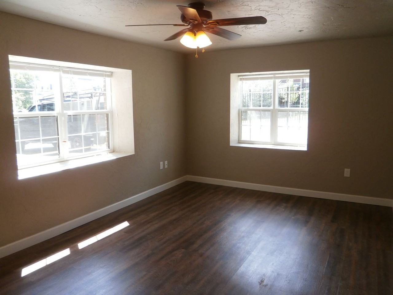 450 Madison Ave - Photo 4 of 40
