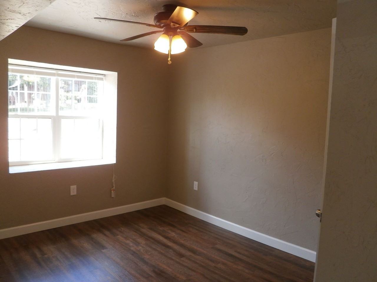 450 Madison Ave - Photo 6 of 40