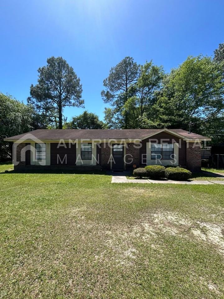 130 Fairlane Dr - Photo 2 of 22