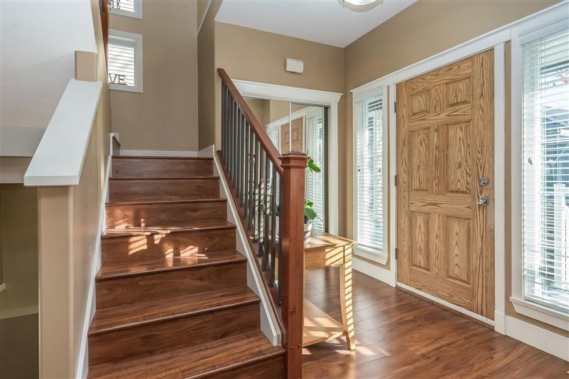 19079 69A Avenue - Photo 3 of 20