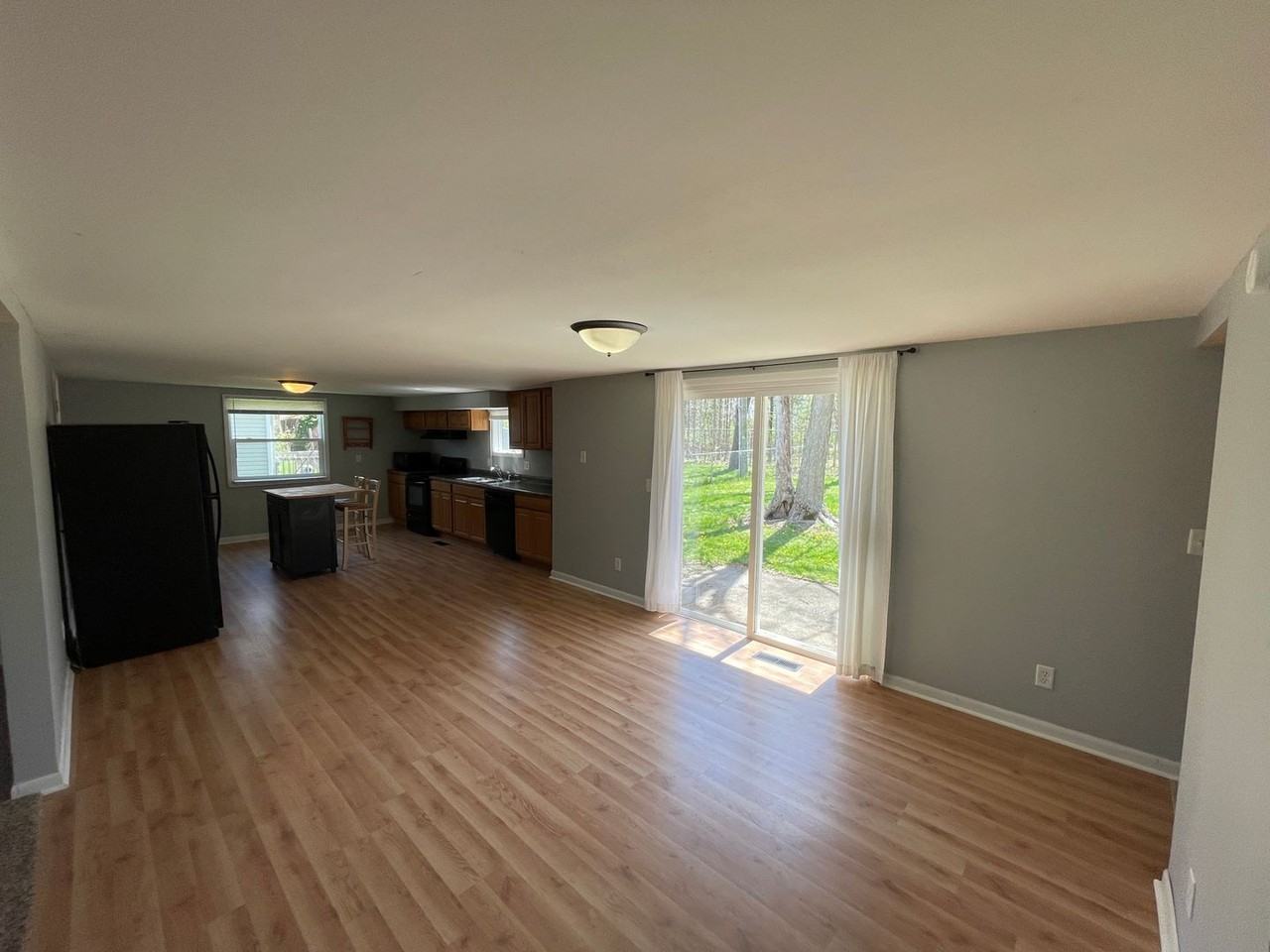 2306 Deerwood Dr - Photo 6 of 24