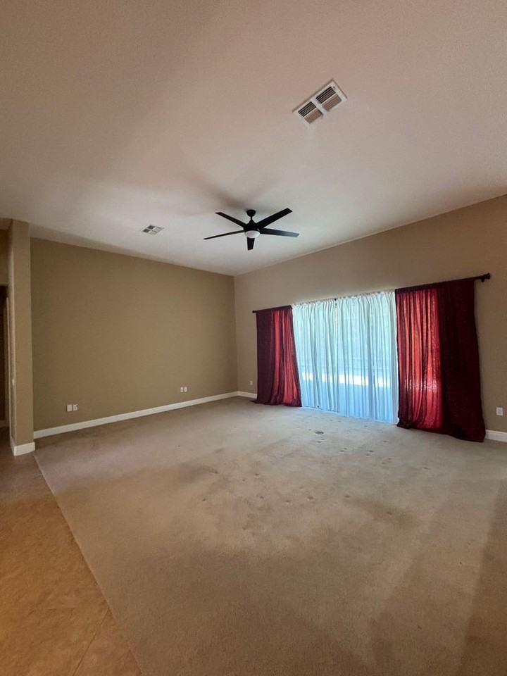 637 Tapatio Ln - Photo 3 of 50