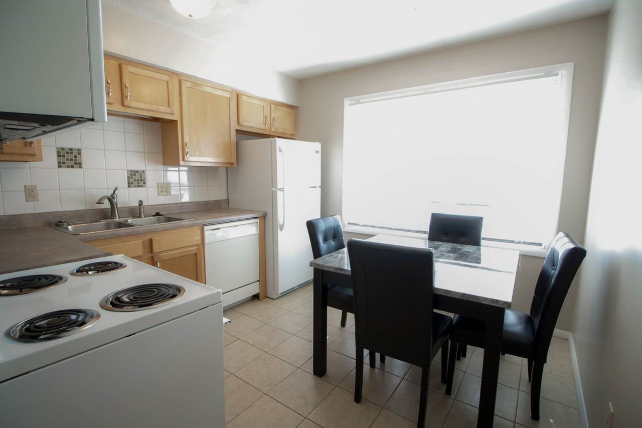 1500 Hancock Dr - Photo 5 of 14