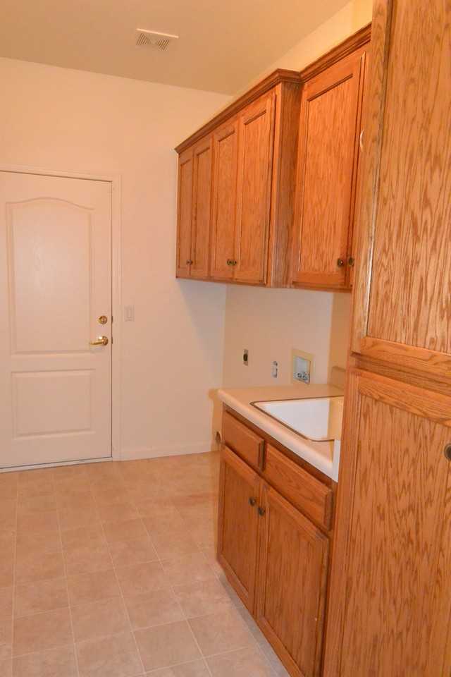 2439 S Beech Dr - Photo 7 of 15