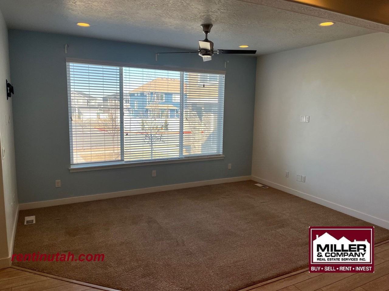 1002 W Cyan Valley Way - Photo 3 of 19