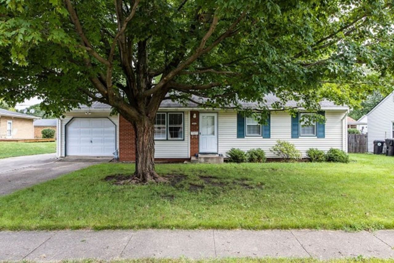 304 Martin St - Photo 2 of 16