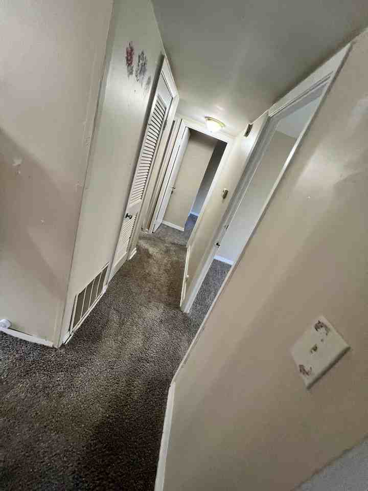 10705 Grafton Hall Rd - Photo 6 of 13