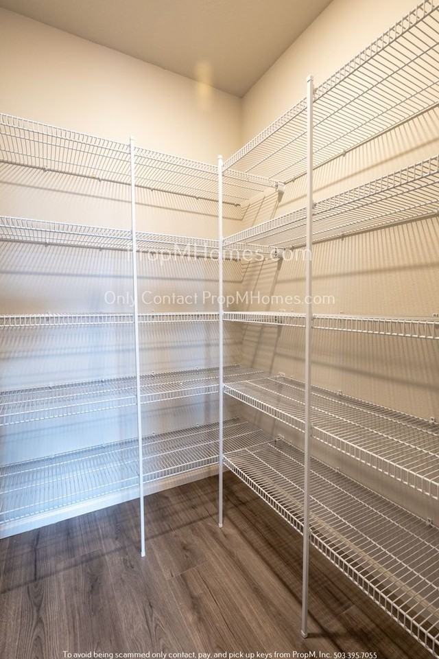 1122 Mccallum Ln - Photo 6 of 25