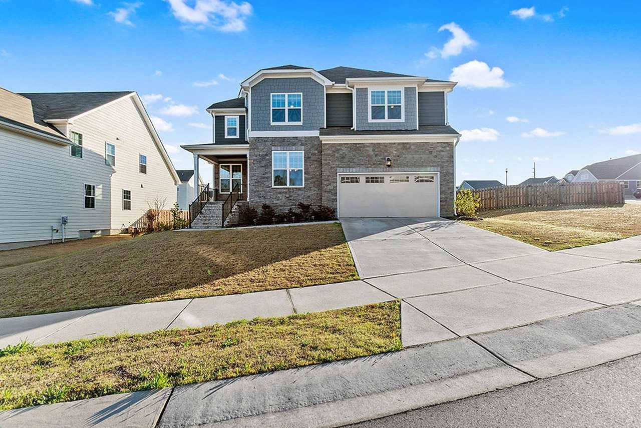 526 Boardwalk Dr - Photo 3 of 48