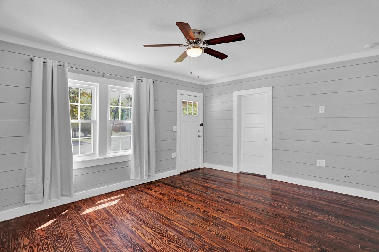 701 N Kentucky St - Photo 3 of 26