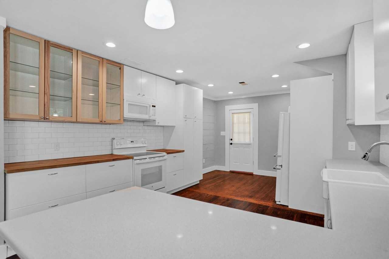 701 N Kentucky St - Photo 7 of 26