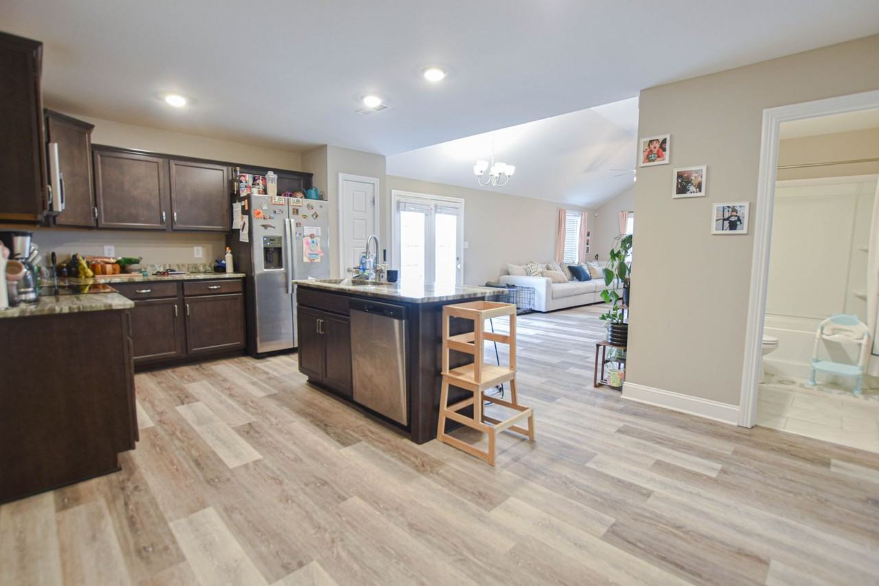 1000 Dublin Dr - Photo 6 of 16