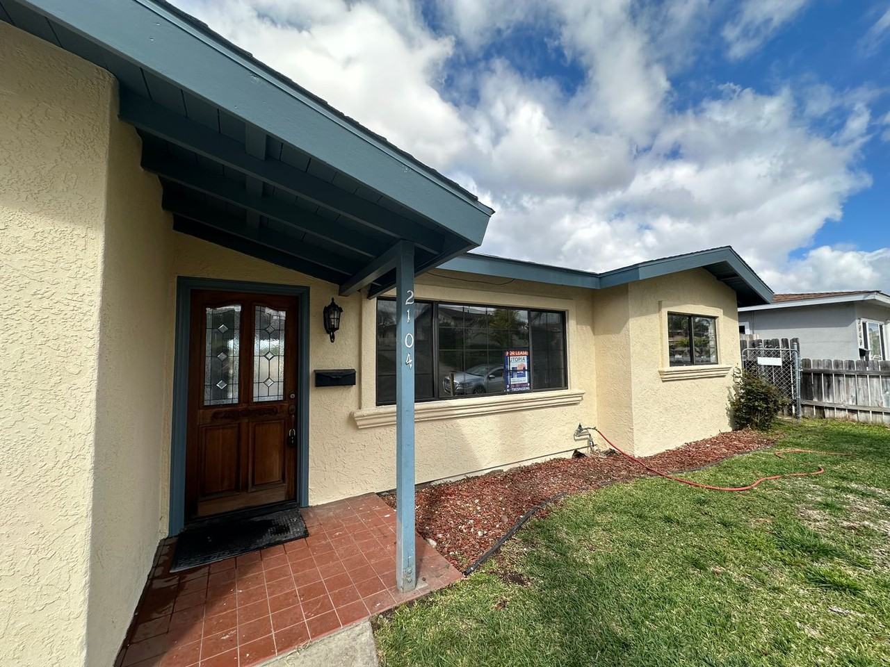 2104 La Siesta Way - Photo 2 of 23