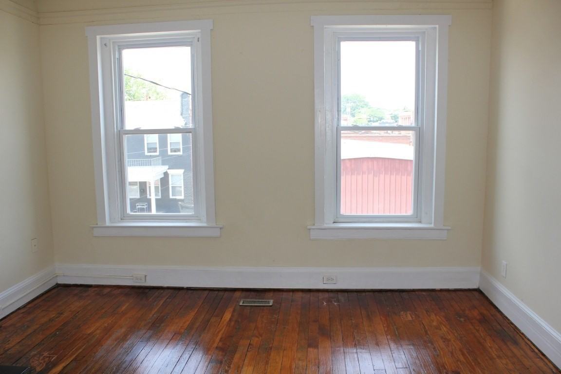 9 S Allen Ave - Photo 2 of 13