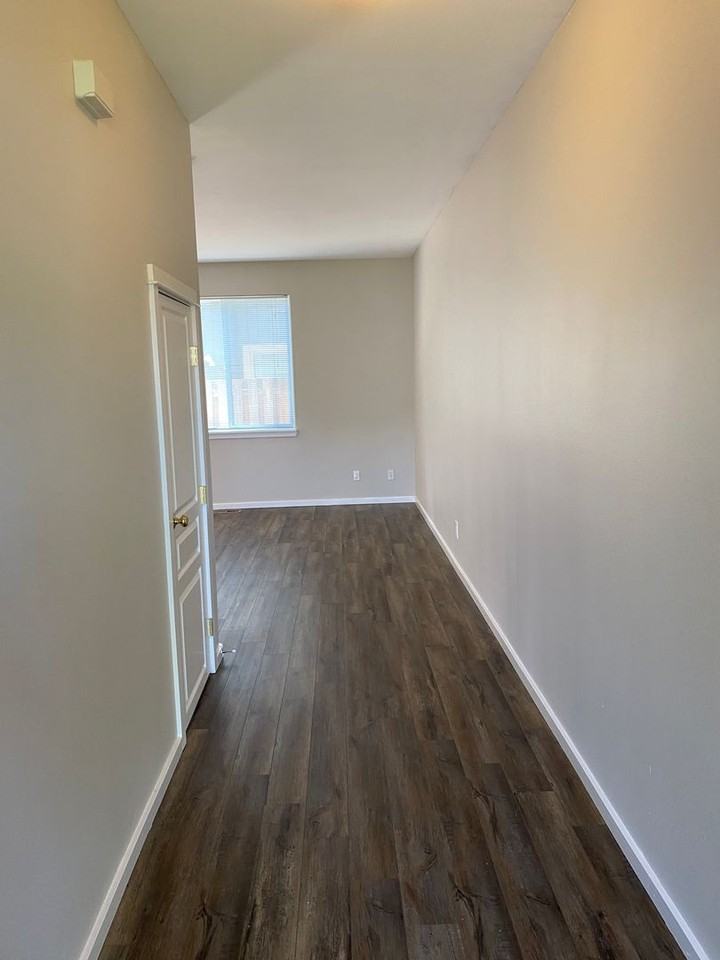 DoAnna Way, 20075 - Photo 2 of 16