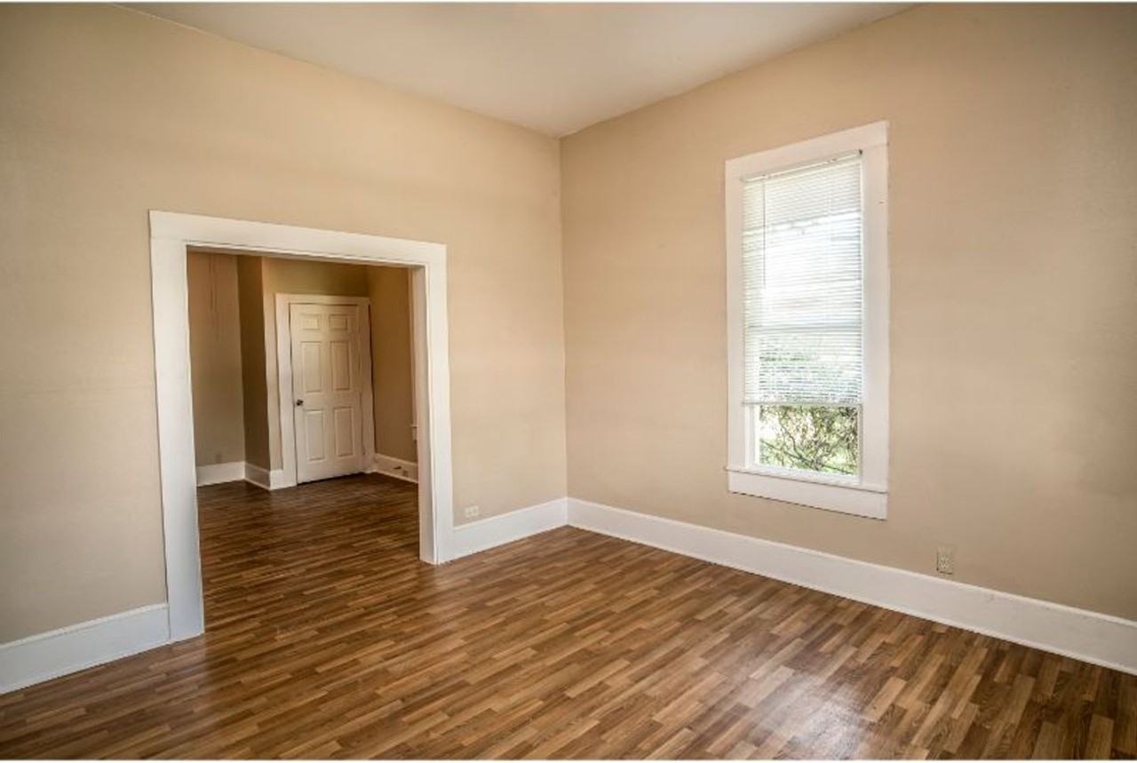 308 Belmont - Photo 4 of 16