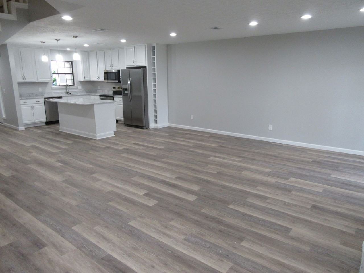 1345 Capri Dr - Photo 6 of 28
